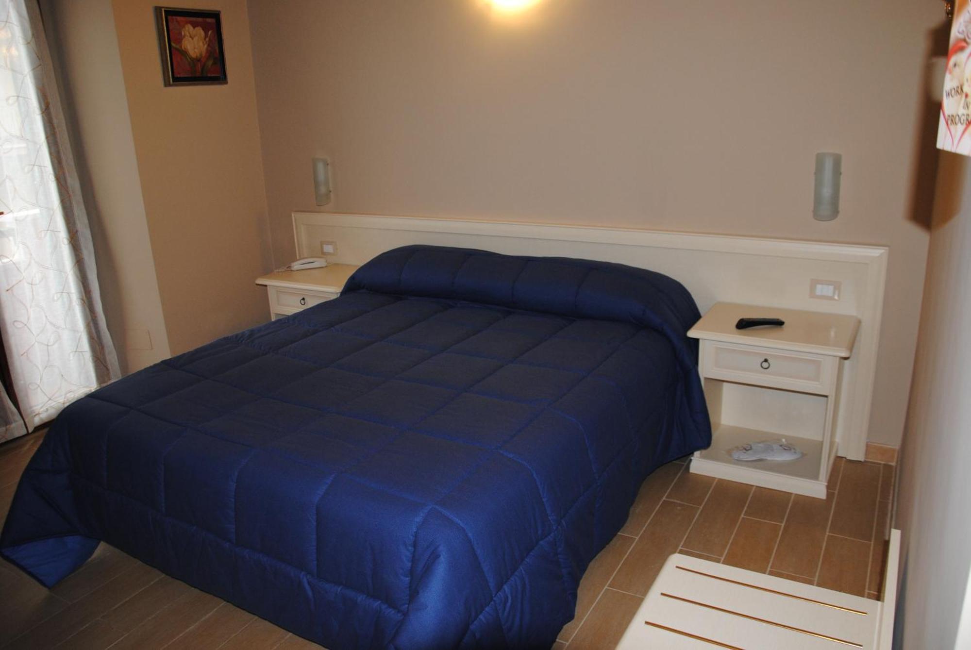 La Chioccia Hotel Valmontone Luaran gambar